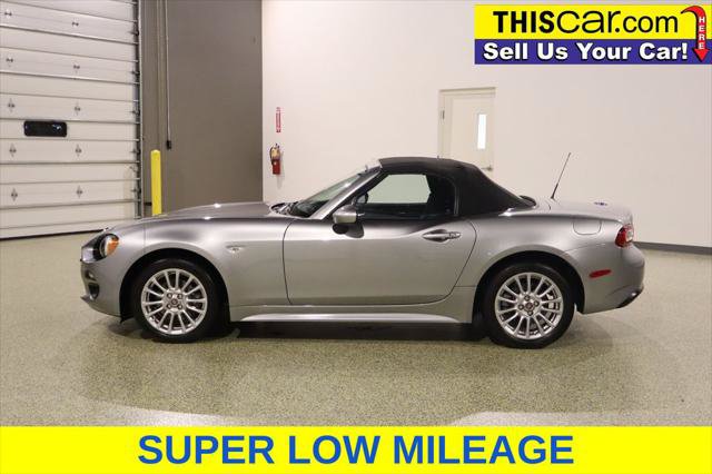 Used 2017 FIAT 124 Spider Classica RWD image 5
