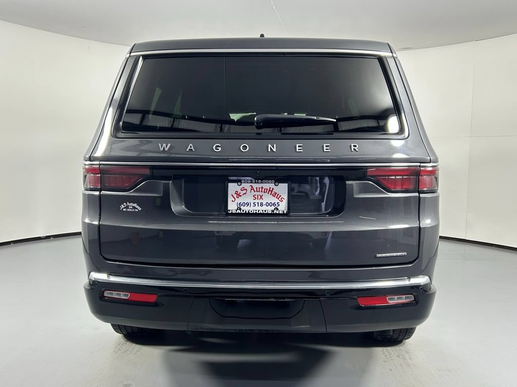 Used 2024 Jeep Wagoneer Series II w/ Flexible Seating Group AWD/4WD image 6
