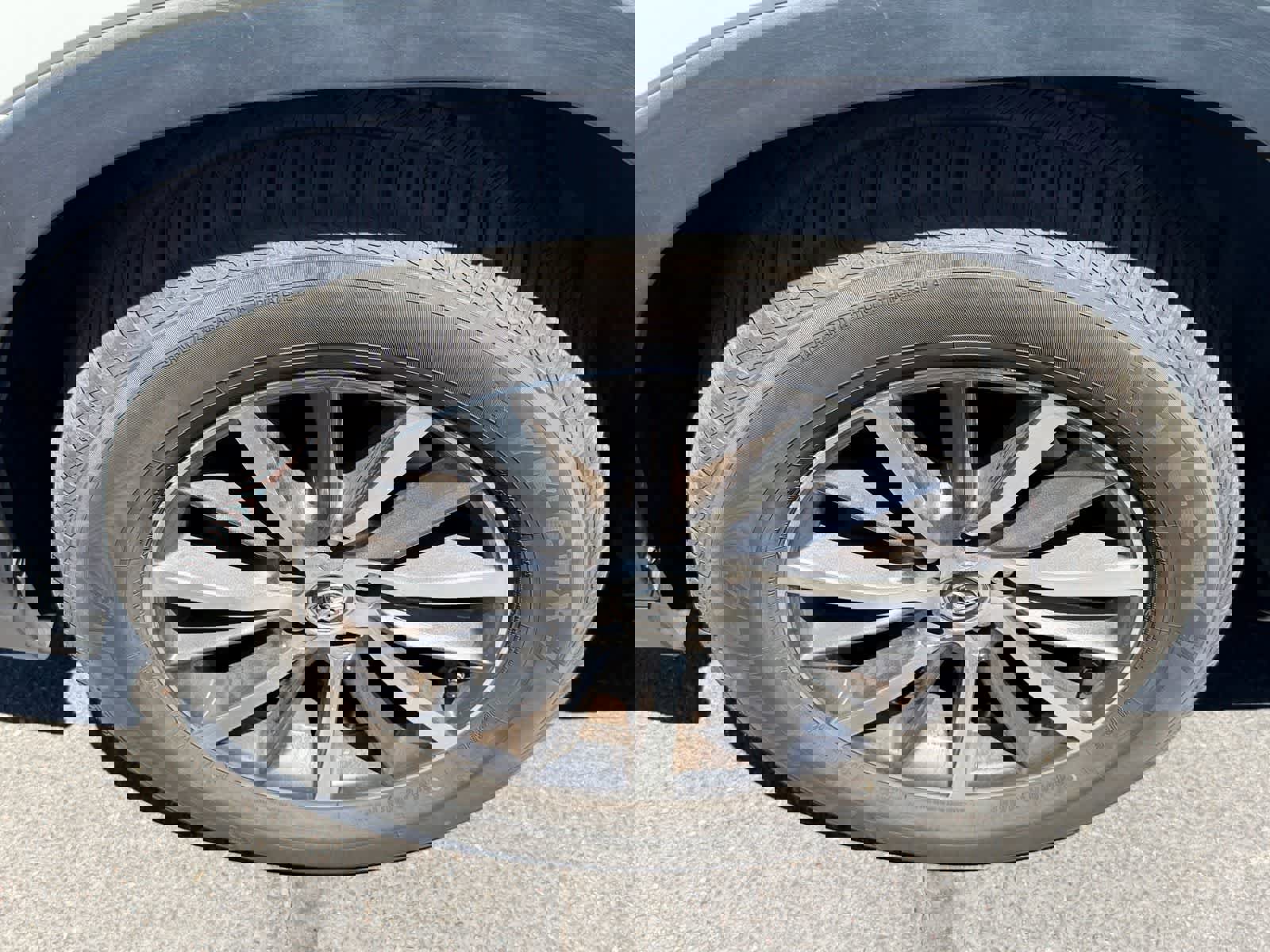 Used 2017 Toyota Highlander XLE FWD image 6