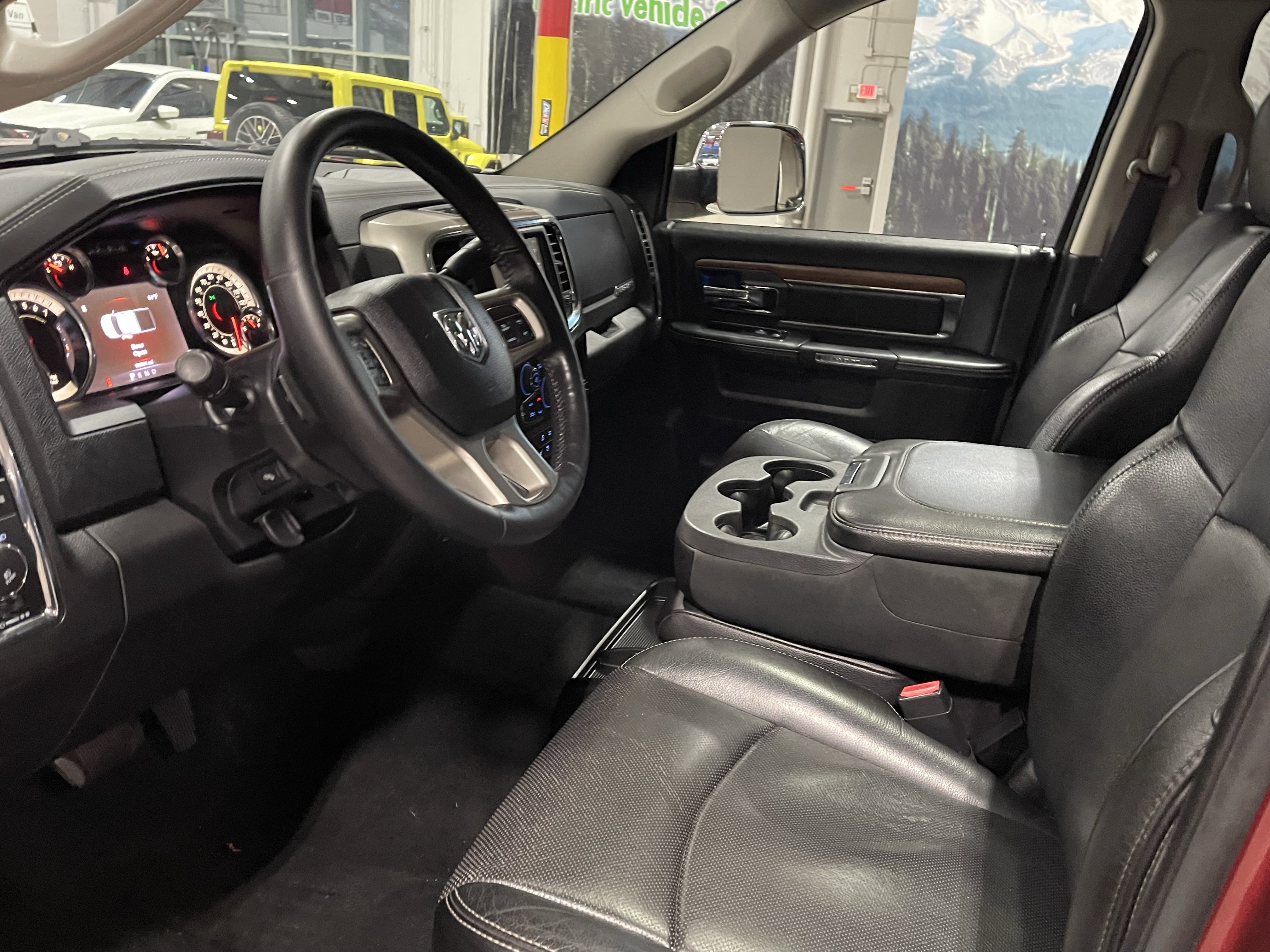 Used 2014 RAM 2500 Laramie AWD/4WD image 12