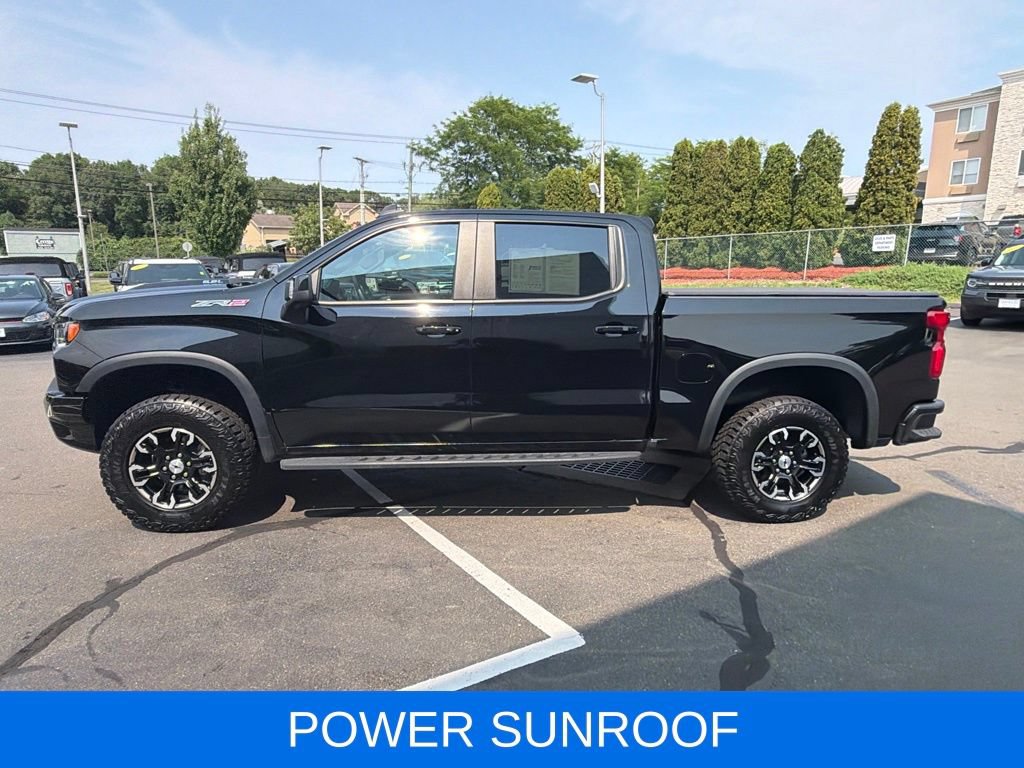 Used 2025 Chevrolet Silverado 1500 ZR2 w/ Technology Package AWD/4WD image 4