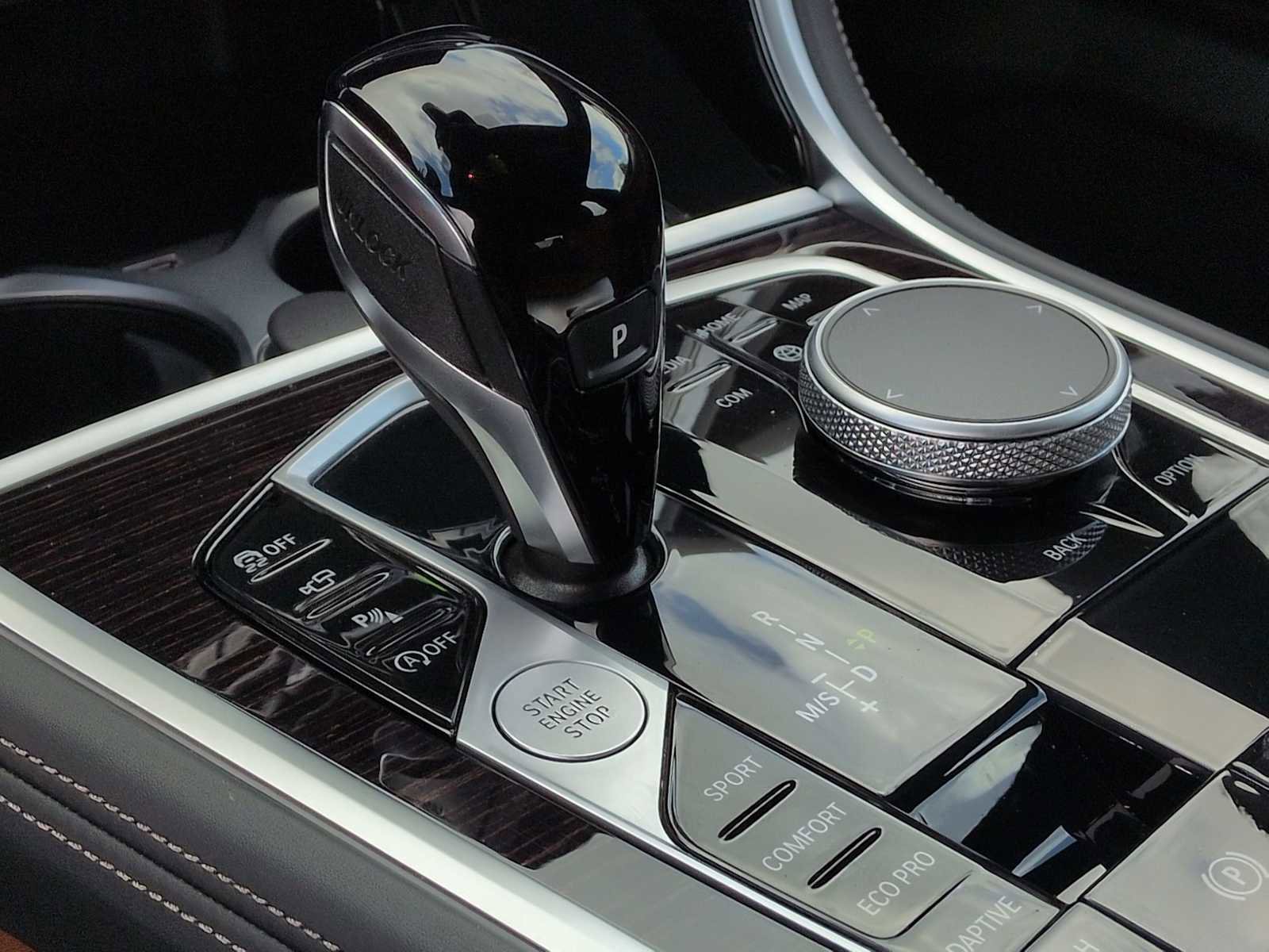 Used 2025 BMW M850i xDrive image 34