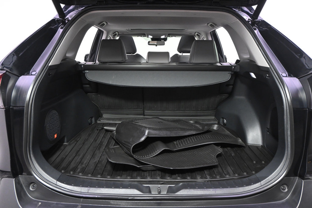 Used 2023 Toyota RAV4 XLE Premium AWD/4WD image 19
