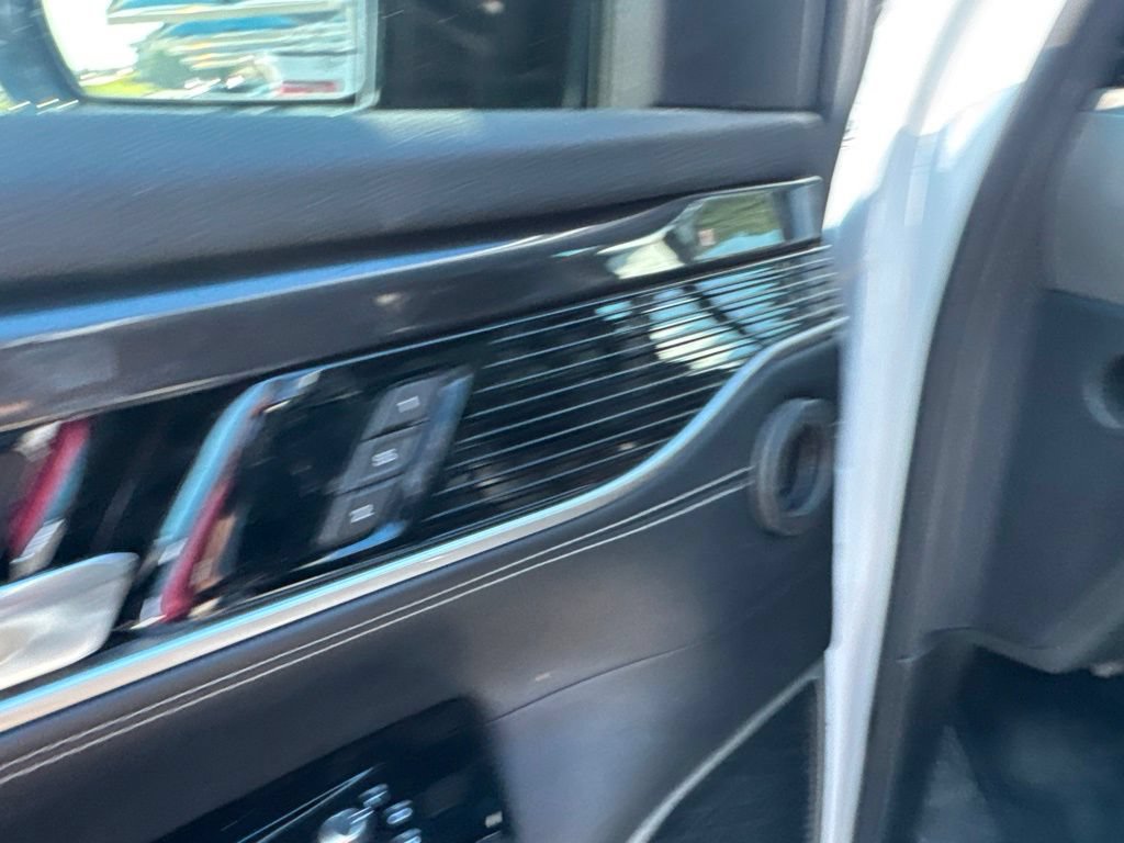 Used 2022 Jeep Wagoneer Series I w/ Convenience Group I AWD/4WD image 10