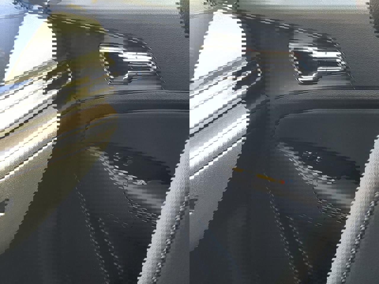 Certified 2024 Kia Sportage EX image 15