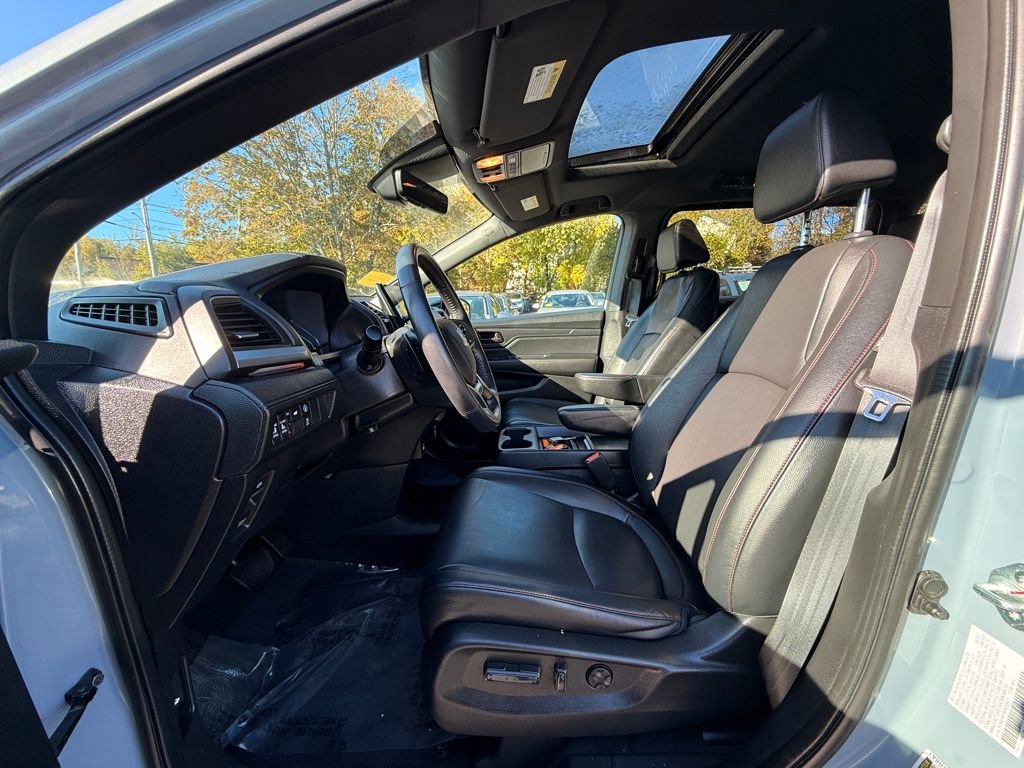 Used 2023 Honda Odyssey Sport image 23