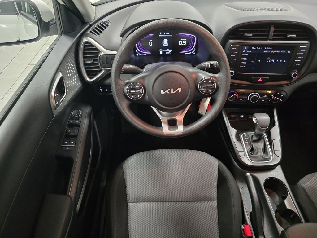 Used 2023 Kia Soul LX w/ LX Technology Package image 22