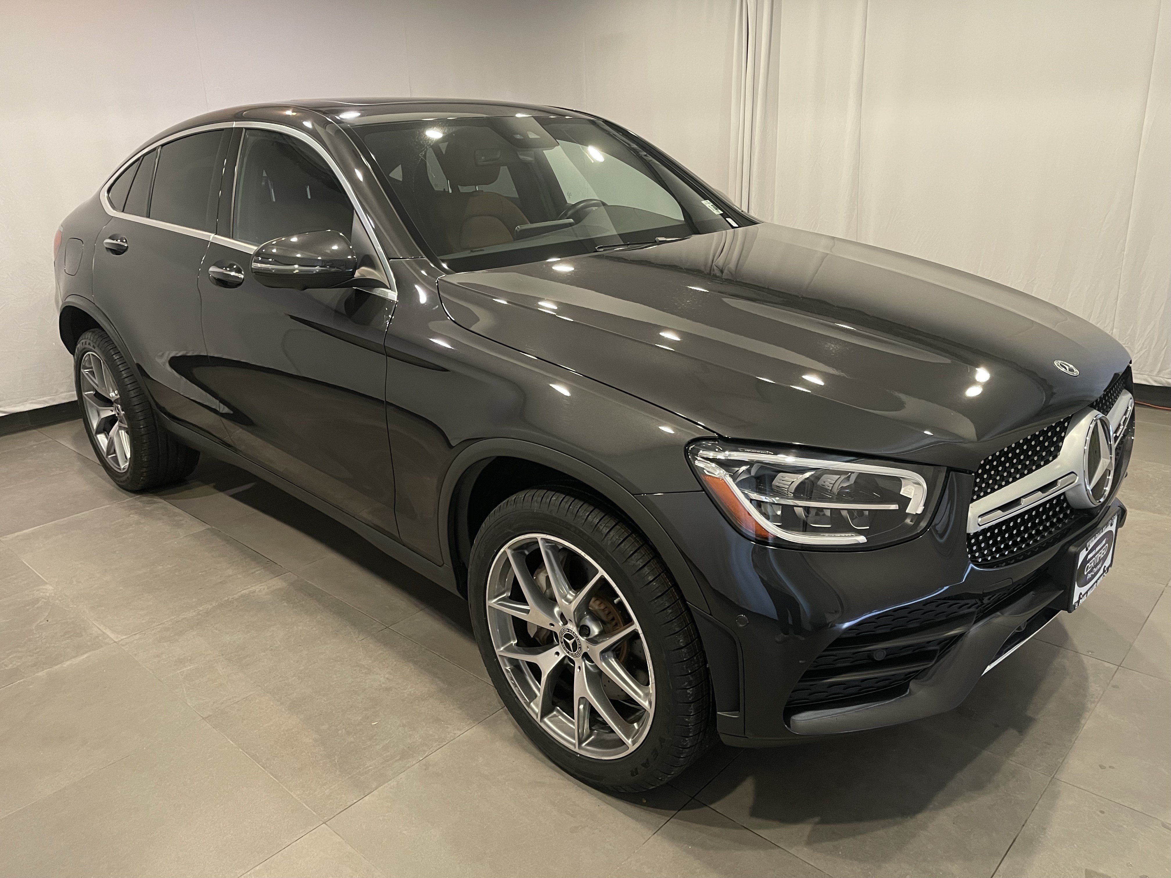 Used 2023 Mercedes-Benz GLC 300 4MATIC Coupe image 3
