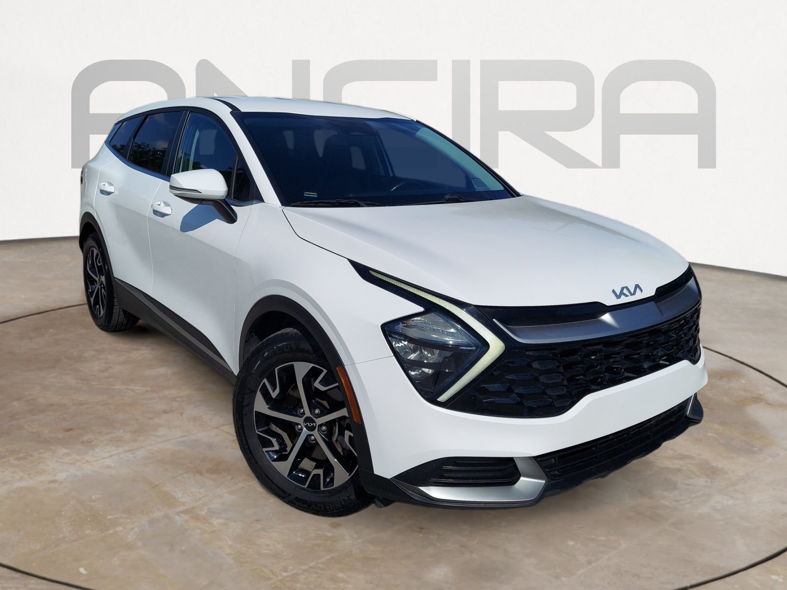Used 2023 Kia Sportage EX FWD image 4