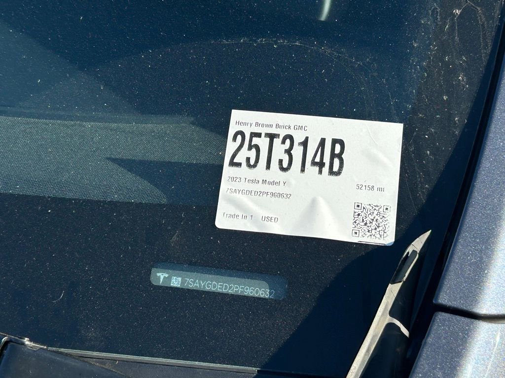 Used 2023 Tesla Model Y 2WD image 3