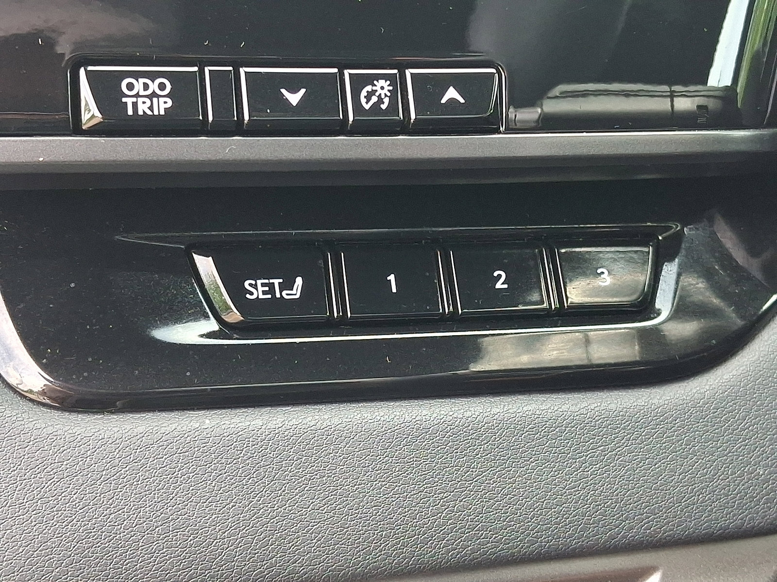 Certified 2023 Lexus RX 350 Premium Plus w/ Accessory Package AWD/4WD image 26