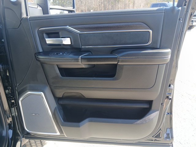 New 2026 RAM 4500 4x4 Crew Cab DRW w/ Laramie Trim Package image 27