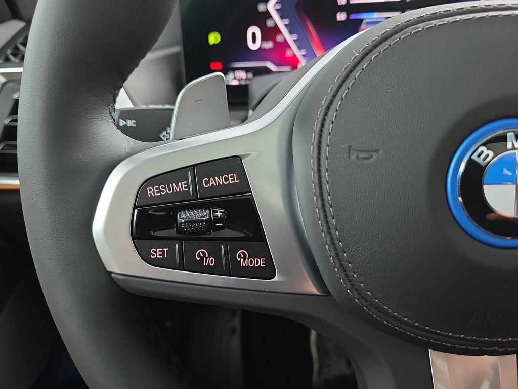 New 2026 BMW X5 xDrive50e w/ Executive Package AWD/4WD image 17