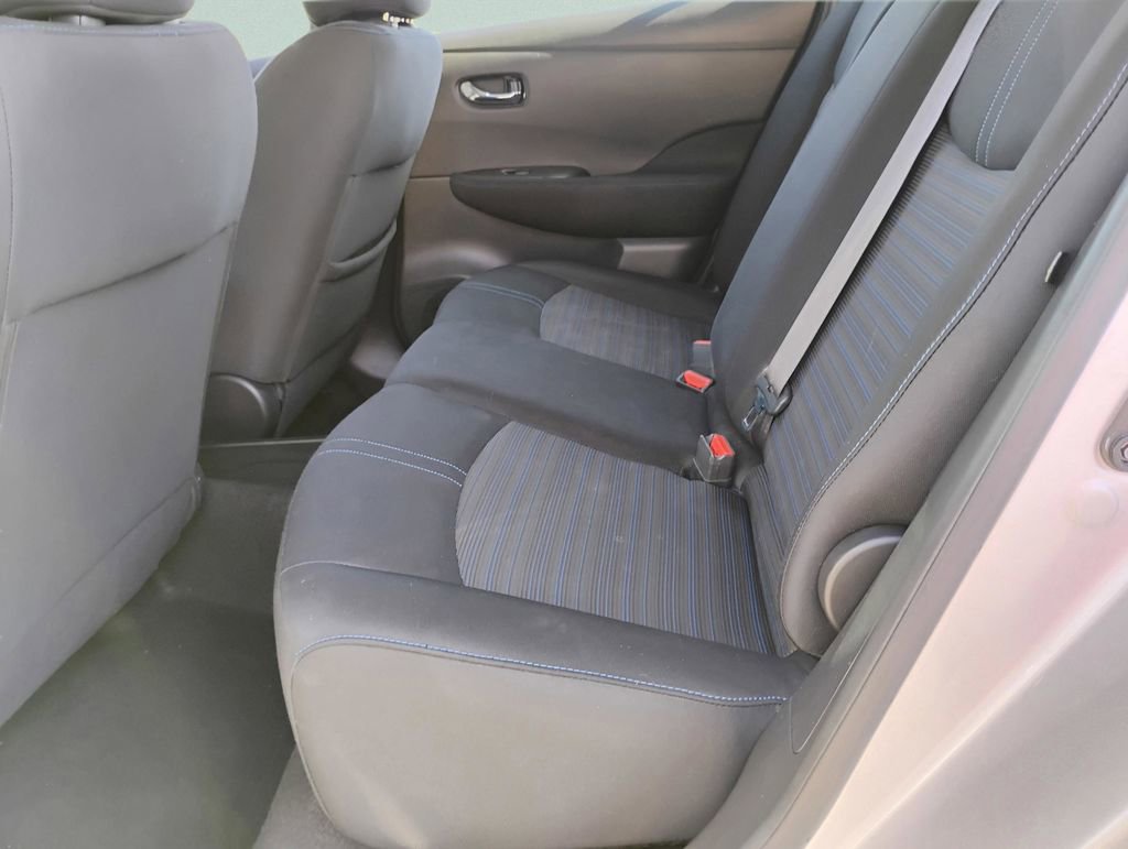 Used 2018 Nissan Leaf S w/ S Charge Package image 17