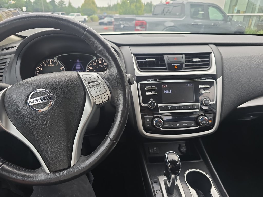 Used 2018 Nissan Altima 2.5 SV FWD image 12