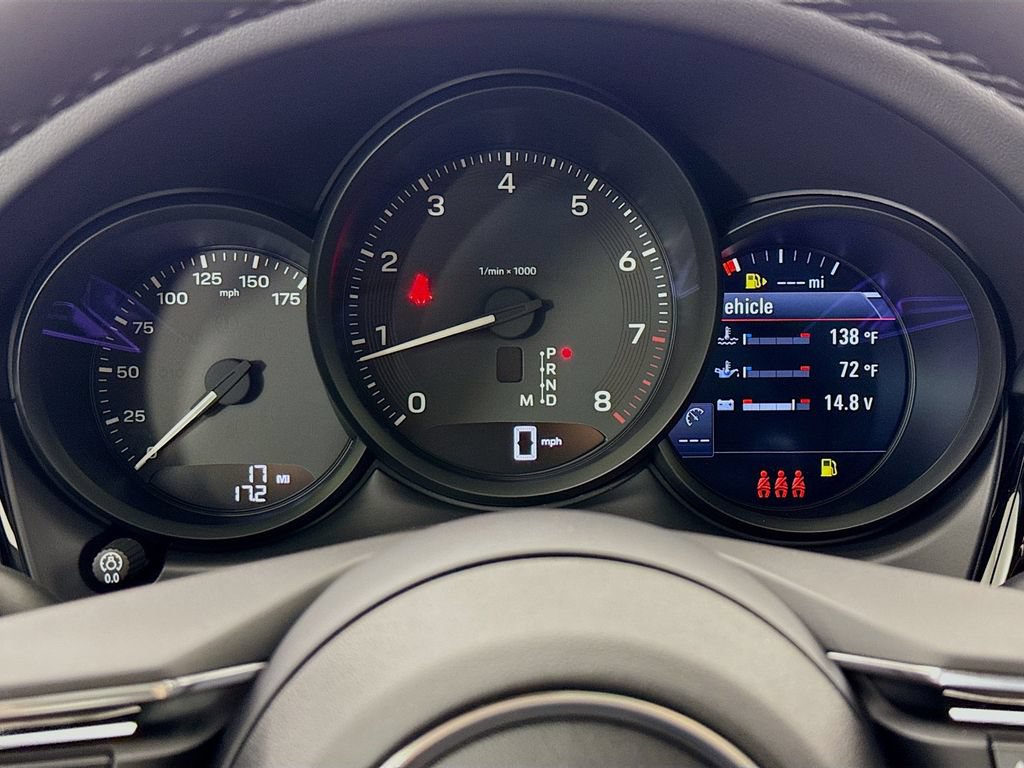 New 2026 Porsche Macan AWD/4WD image 15