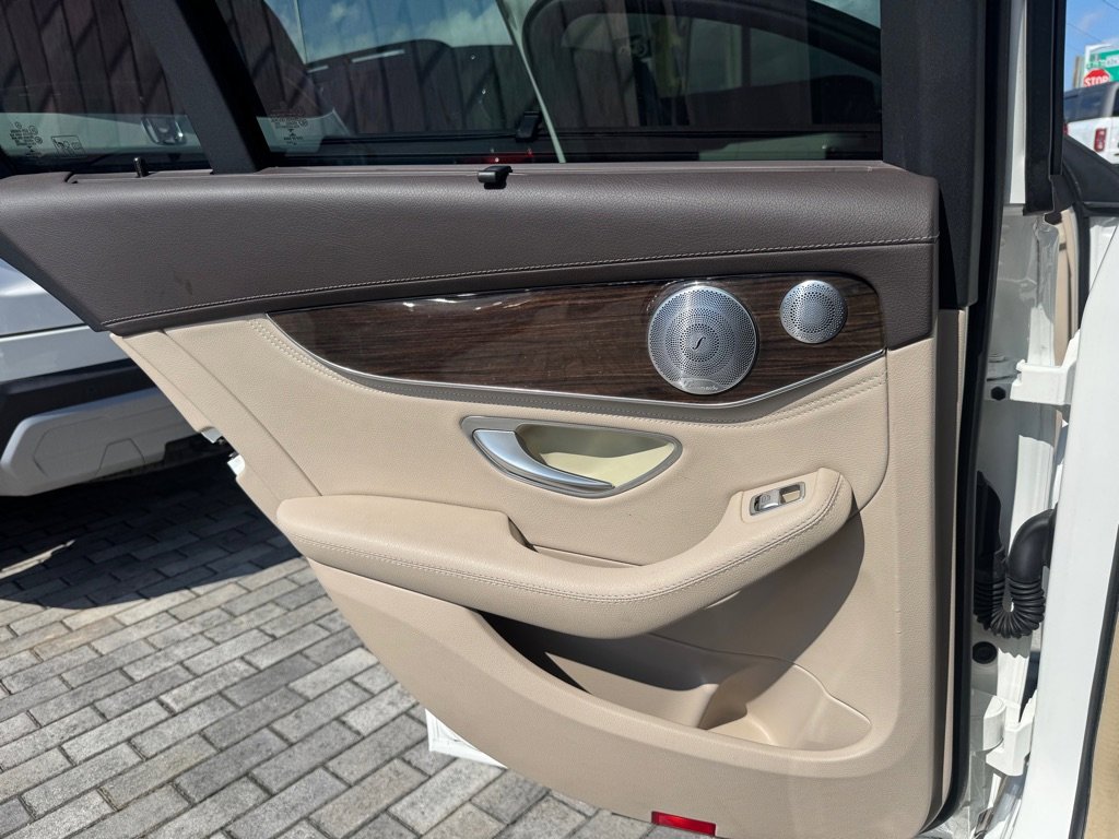 Used 2015 Mercedes-Benz C 300 4MATIC Sedan w/ Premium 1 Package image 19