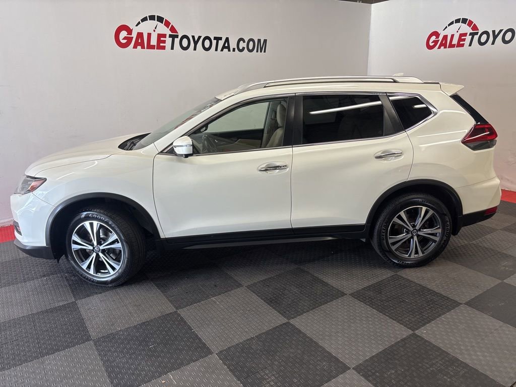 Used 2019 Nissan Rogue SV w/ Premium Package image 9
