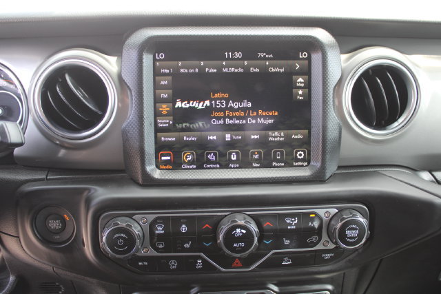 Used 2022 Jeep Wrangler Unlimited Sahara w/ Cold Weather Group AWD/4WD image 23