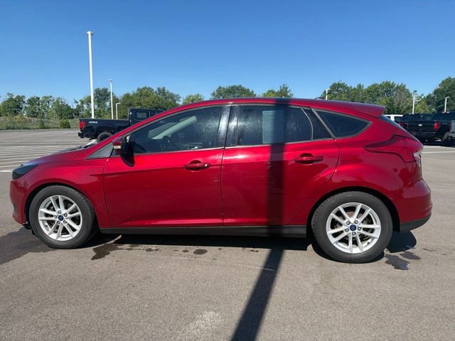 Used 2017 Ford Focus SE w/ Cold Weather Package FWD image 12