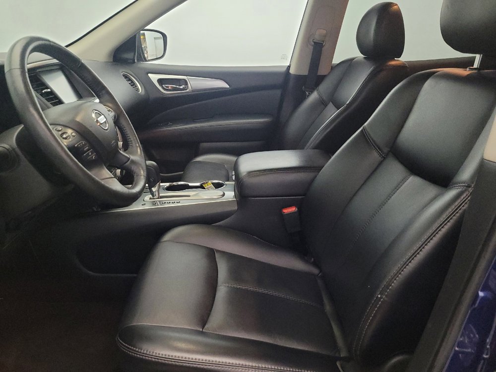 Used 2019 Nissan Pathfinder SL image 17