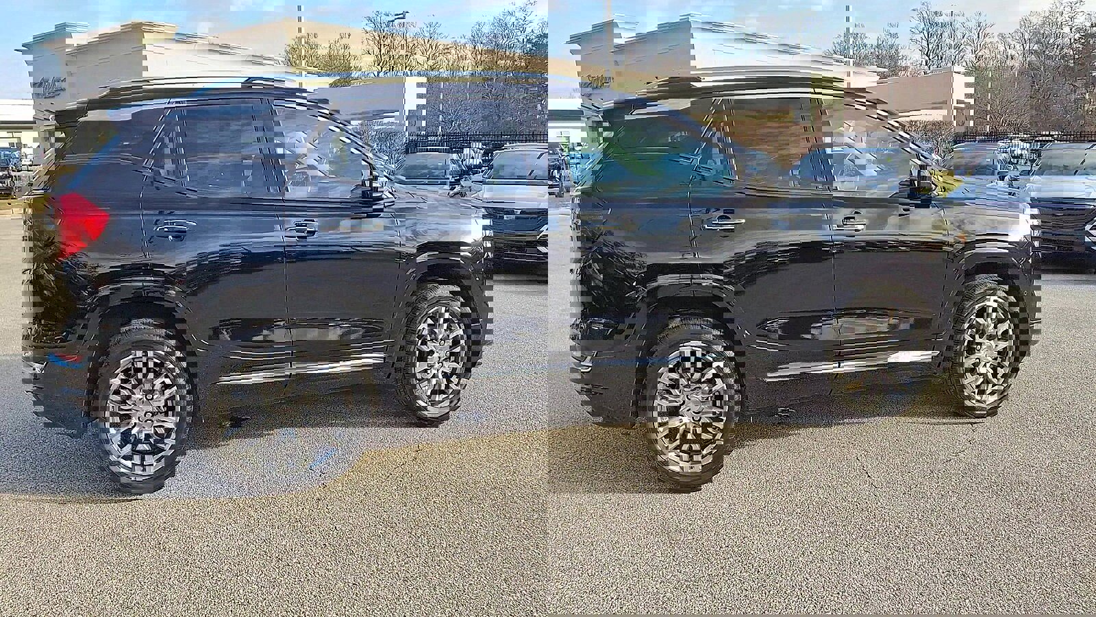 Certified 2022 GMC Terrain Denali w/ Denali Premium Package image 9