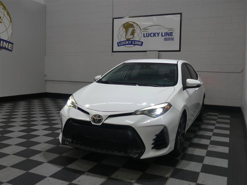 Used 2018 Toyota Corolla SE FWD image 4