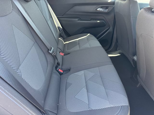 New 2027 Chevrolet Bolt LT w/ Comfort Package FWD image 9