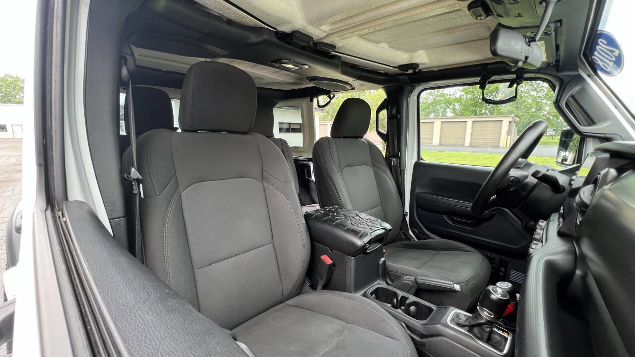 Used 2018 Jeep Wrangler Unlimited Sport image 24