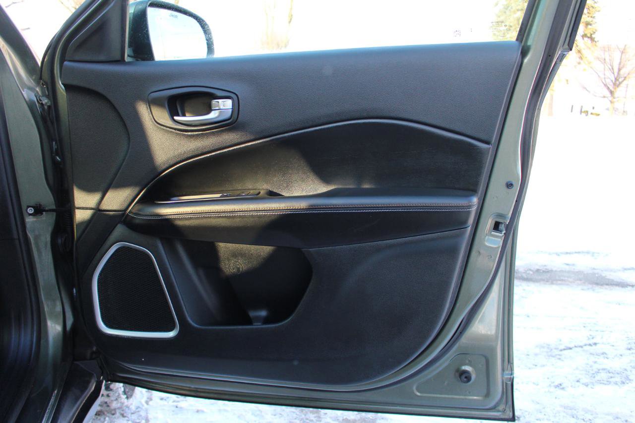 Used 2020 Jeep Compass Latitude w/ Popular Equipment Group image 38