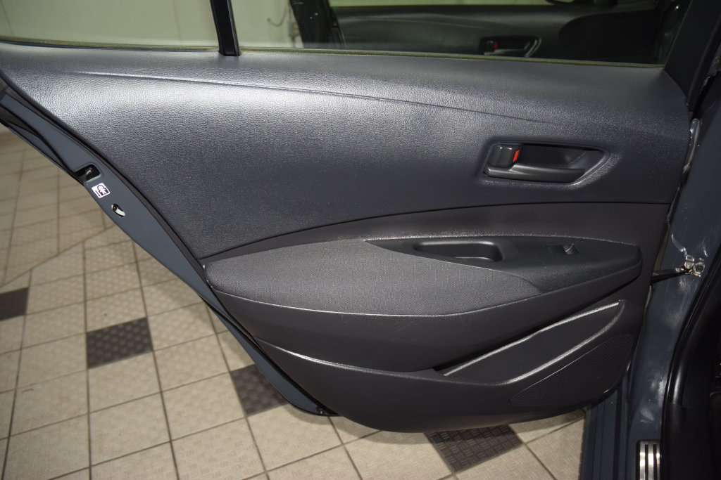 Used 2023 Toyota Corolla LE FWD image 37