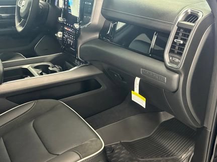 New 2026 RAM 1500 Laramie AWD/4WD image 22