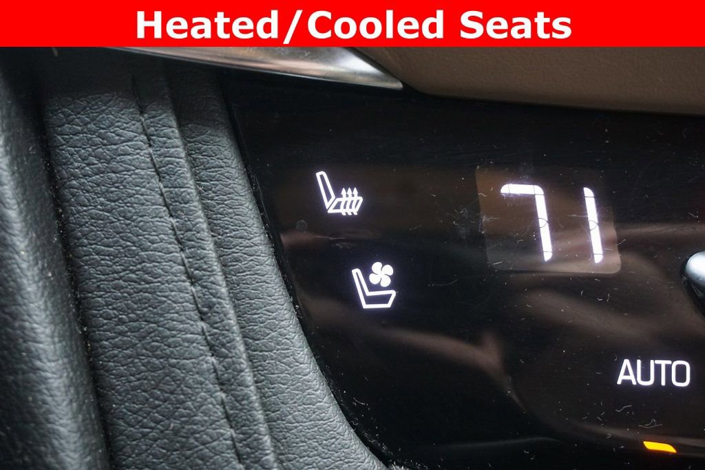 Used 2019 Cadillac XT5 Platinum image 7