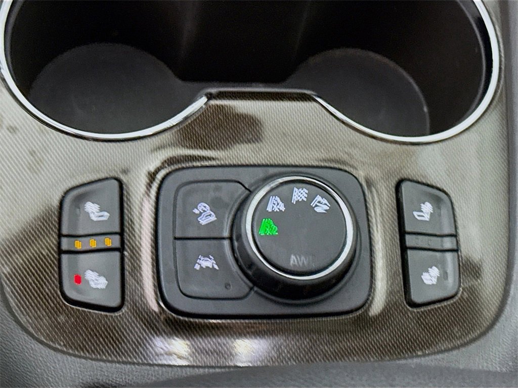 Used 2020 GMC Acadia AT4 w/ Driver Alert Package II image 13