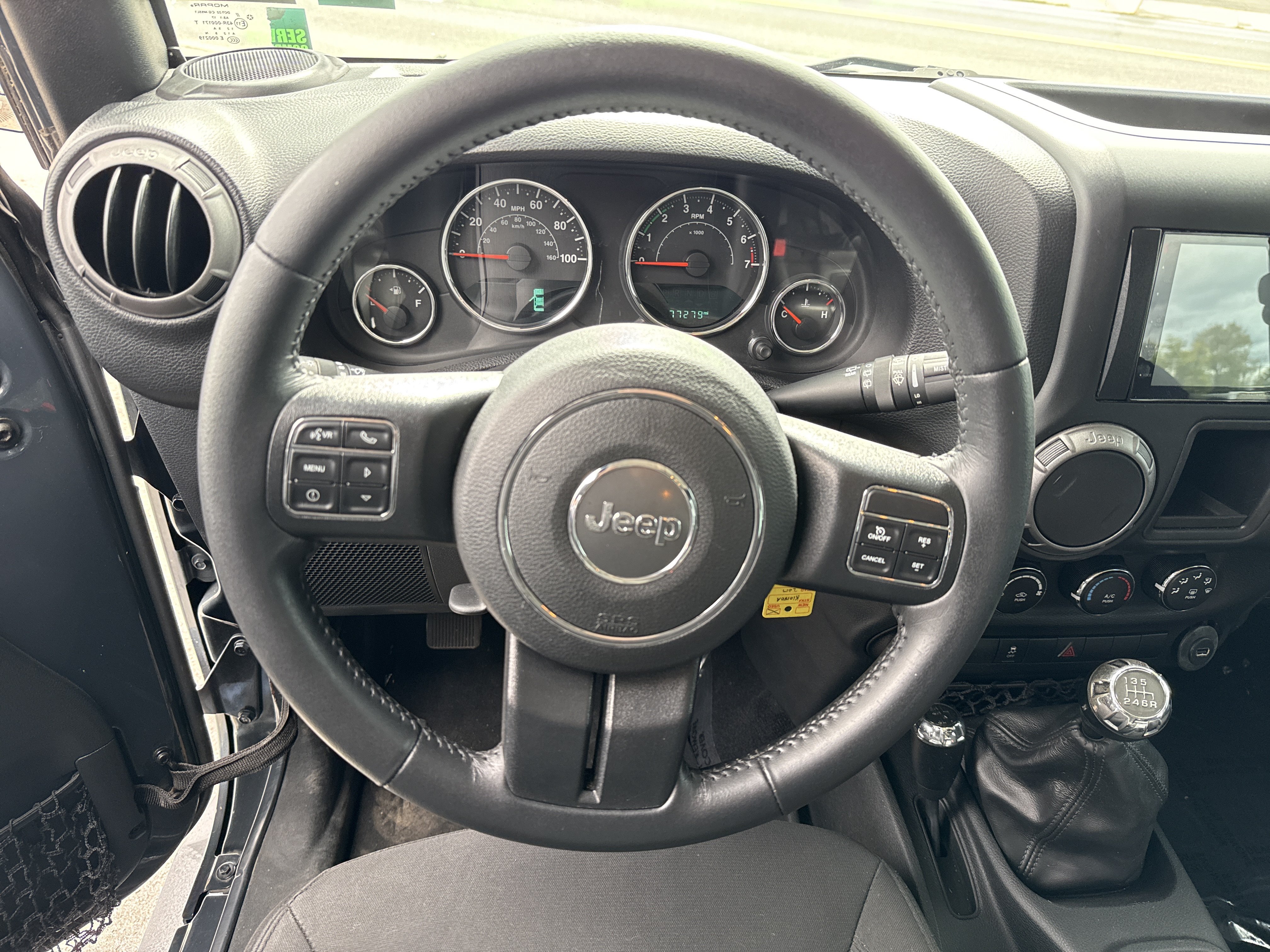 Used 2017 Jeep Wrangler Unlimited Sport w/ Connectivity Group AWD/4WD image 16