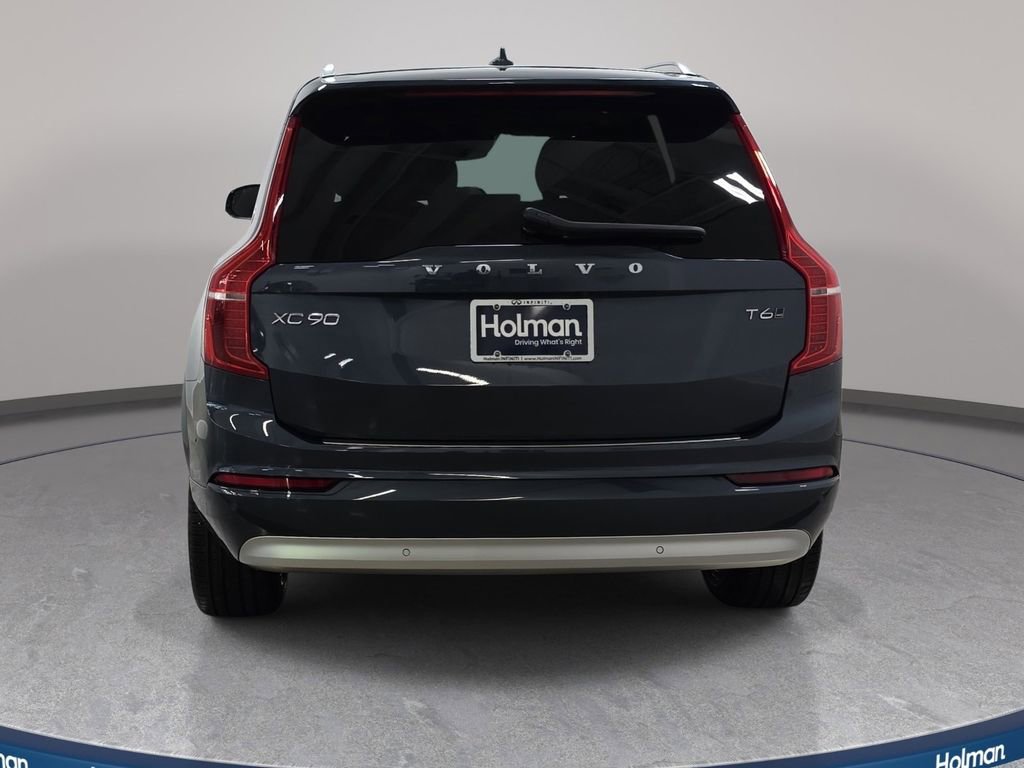 Used 2022 Volvo XC90 T6 Momentum w/ Climate Package AWD/4WD image 7