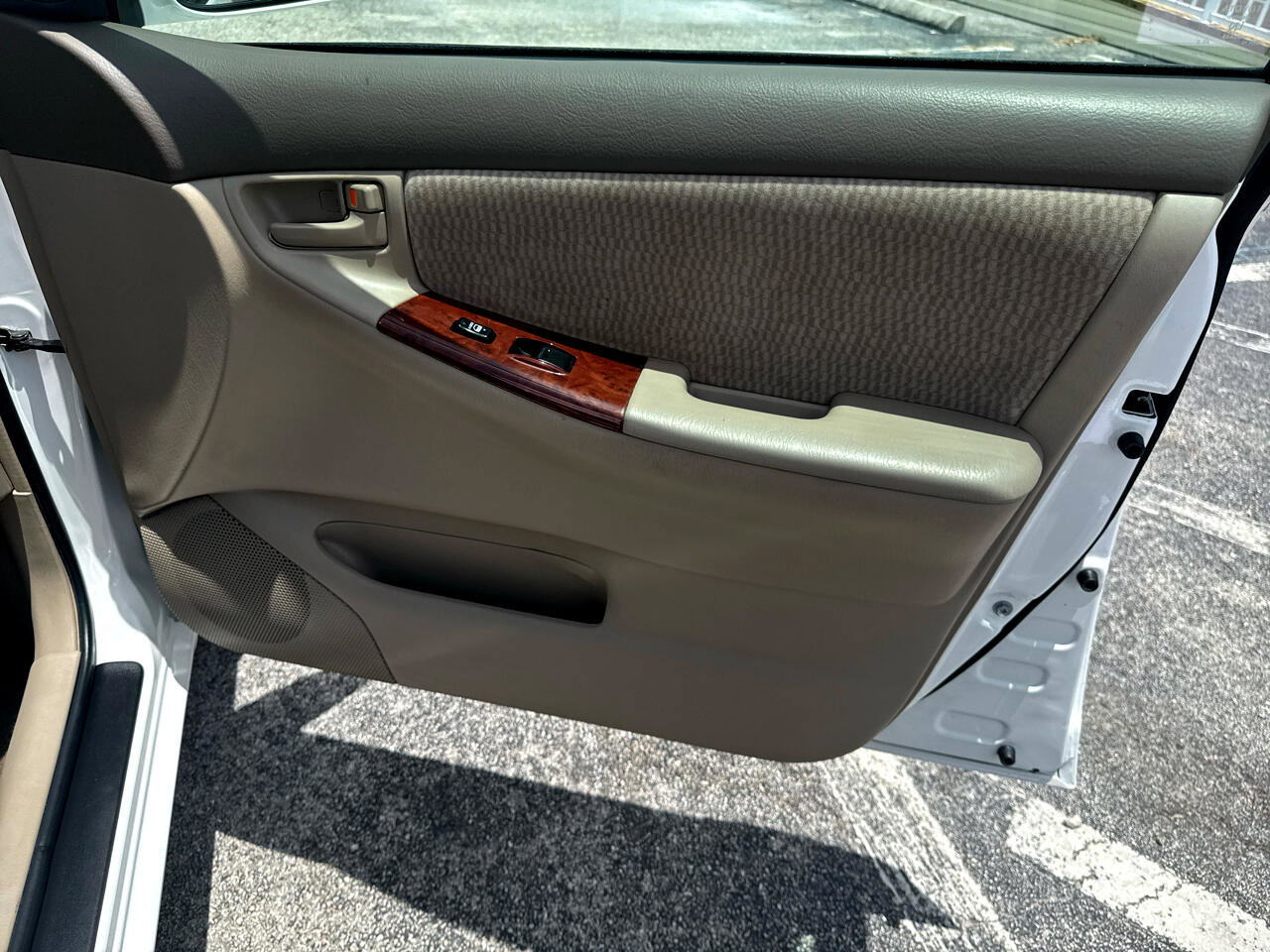 Used 2007 Toyota Corolla CE image 12