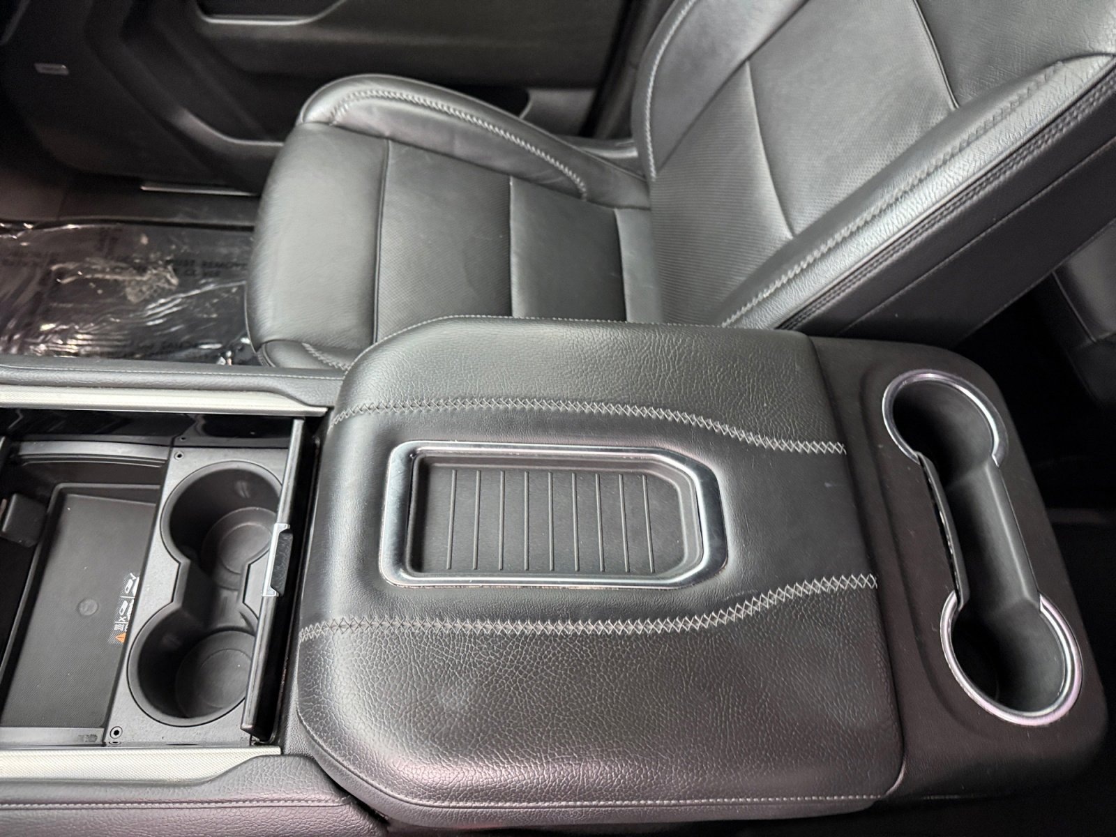 Used 2021 GMC Yukon XL Denali image 14