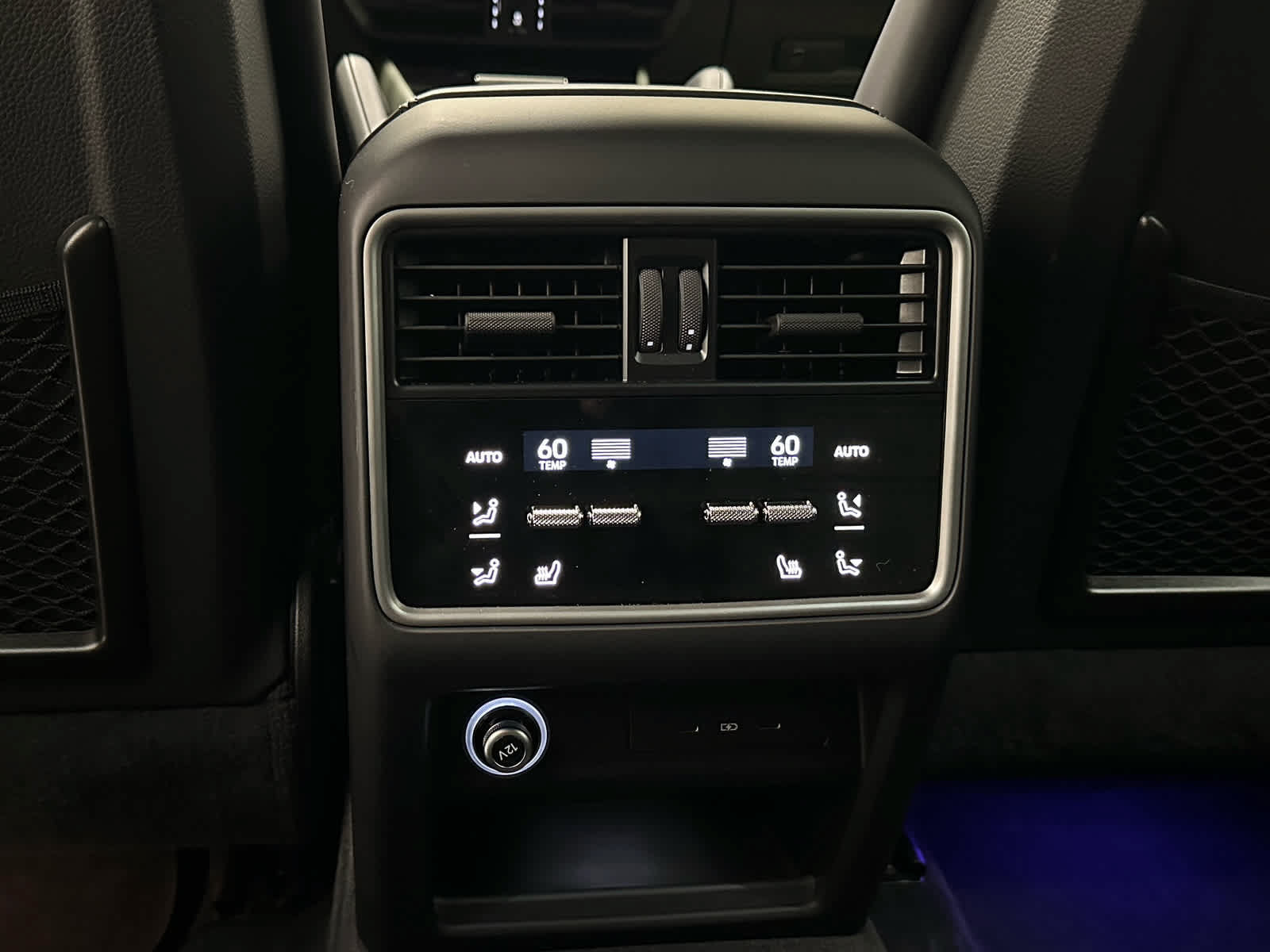 Used 2025 Porsche Cayenne S AWD/4WD image 43