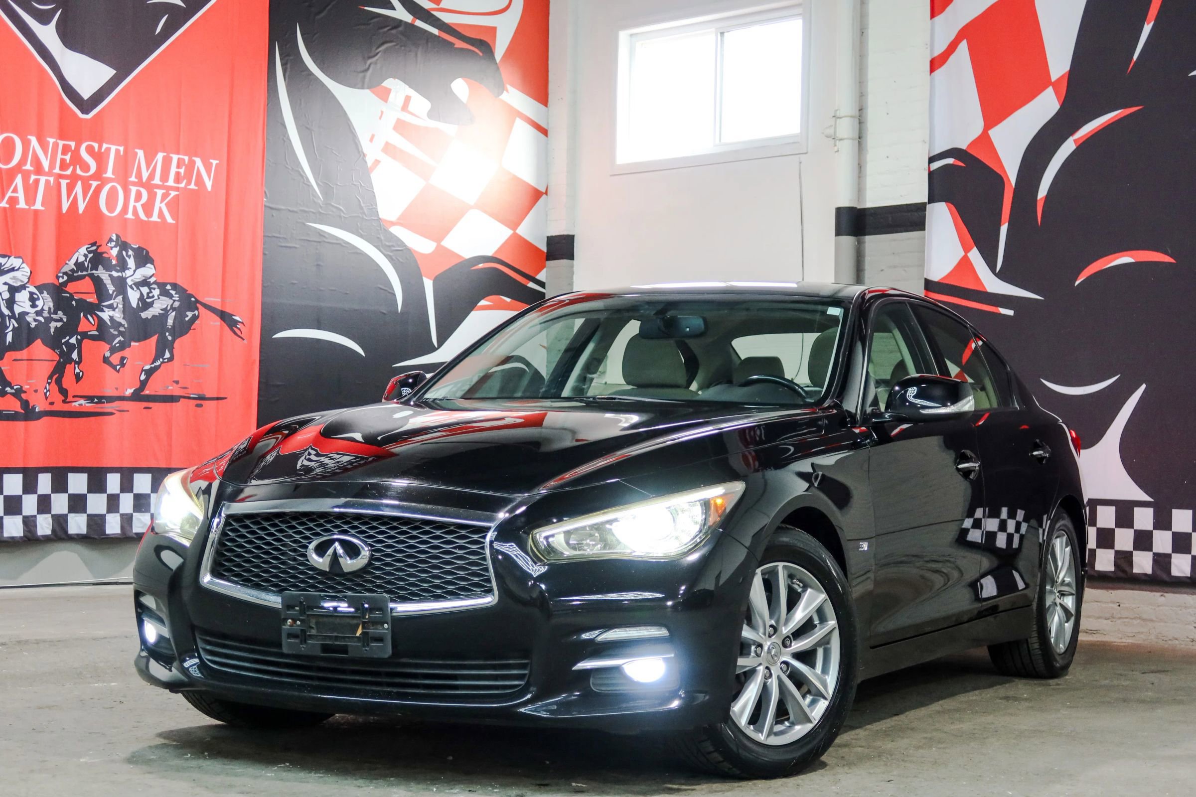Used 2014 INFINITI Q50 Premium w/ Navigation Package image 1