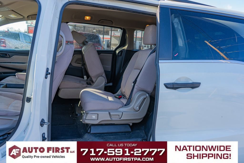 Used 2018 Honda Odyssey LX image 13
