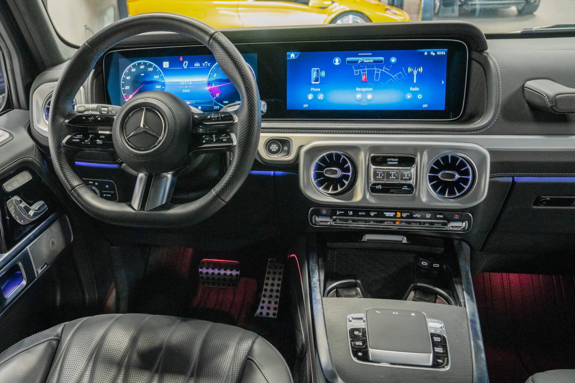 Used 2025 Mercedes-Benz G 550 image 35