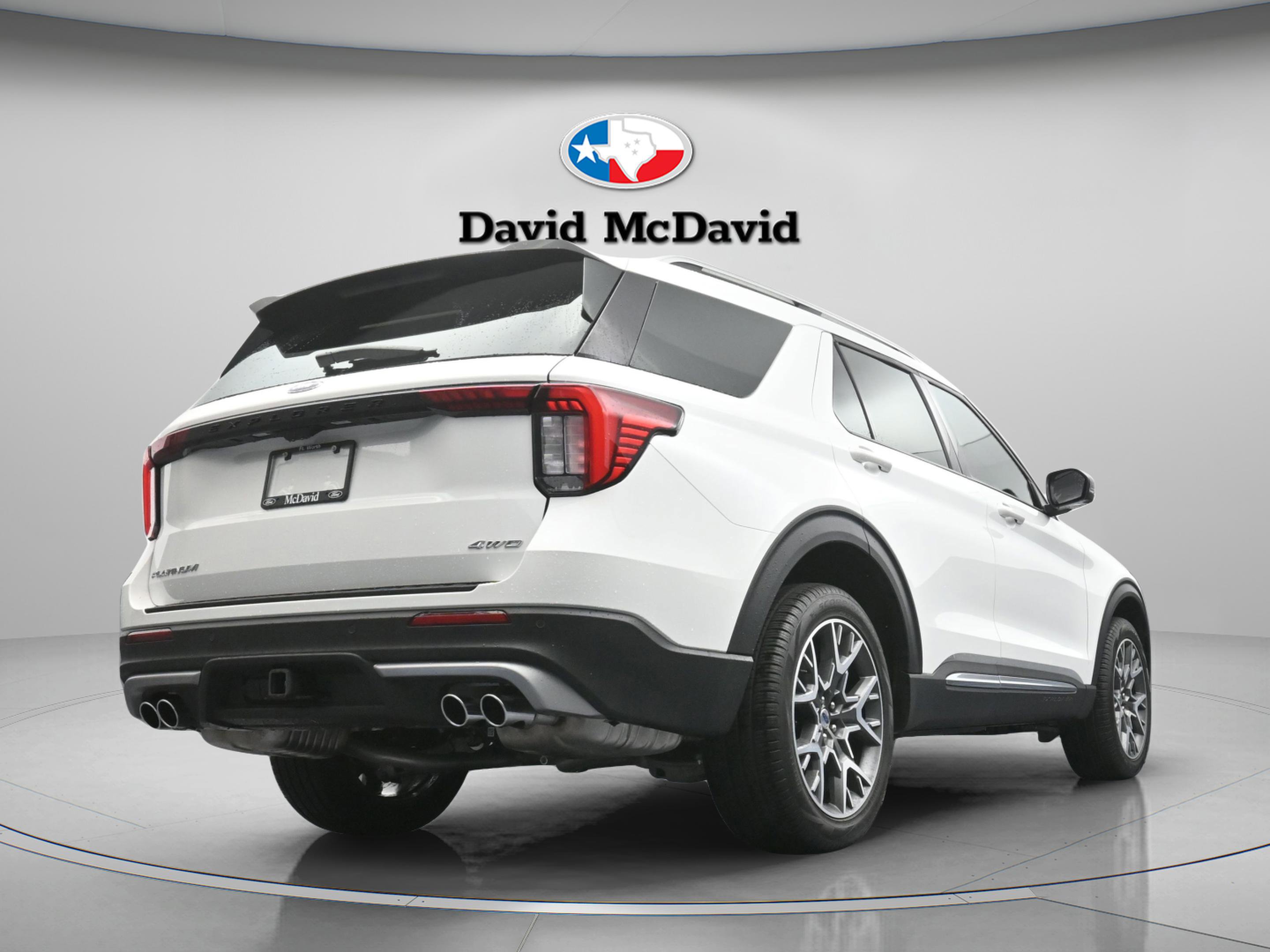 Used 2025 Ford Explorer Platinum w/ Ultimate Package image 34