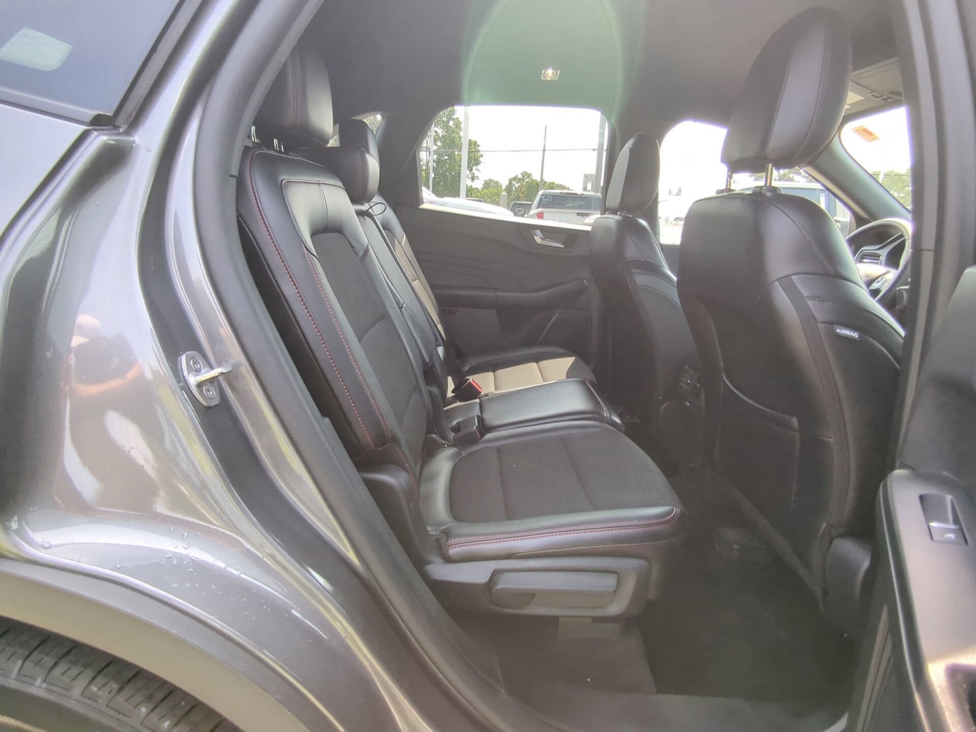 Used 2025 Ford Escape ST-Line Select AWD/4WD image 10