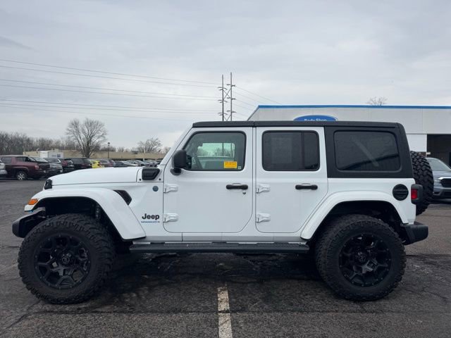 Used 2024 Jeep Wrangler Unlimited w/ Convenience Group AWD/4WD image 5