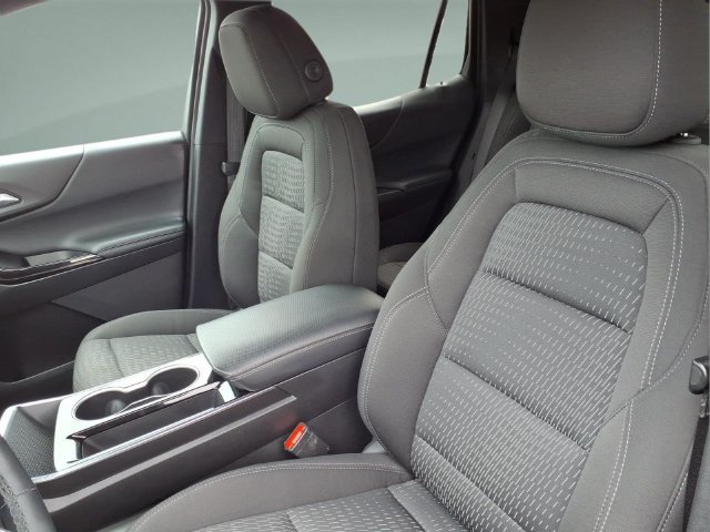 Used 2025 Chevrolet Equinox LT FWD image 12