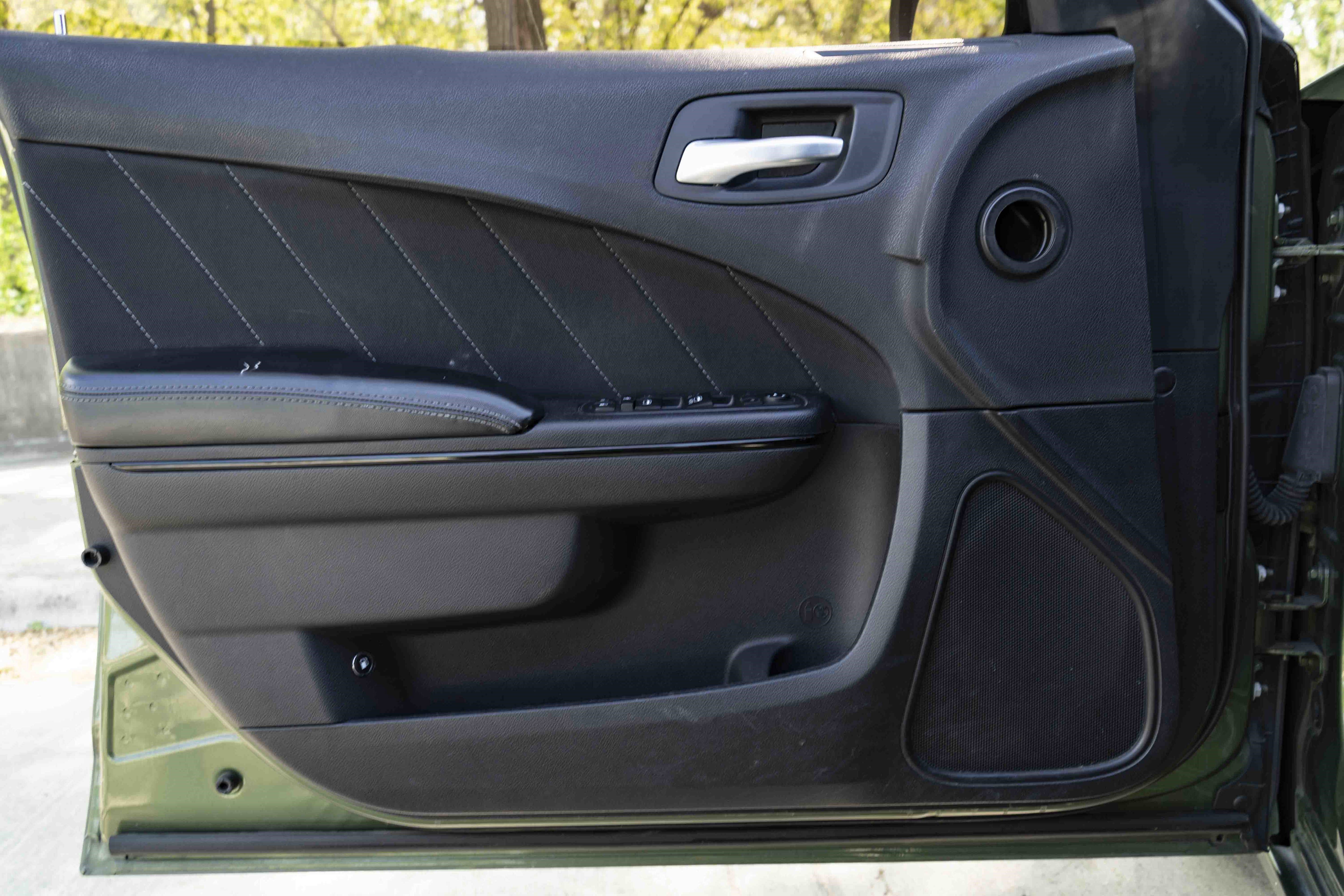 Used 2019 Dodge Charger SXT w/ Blacktop Package image 32