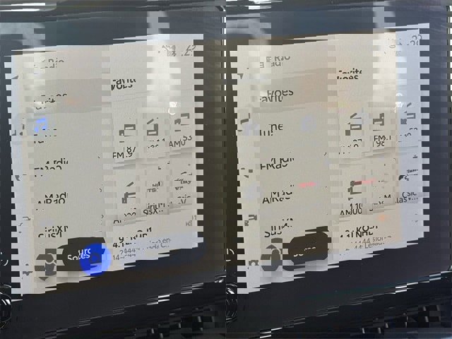 Used 2024 Toyota Corolla LE image 19