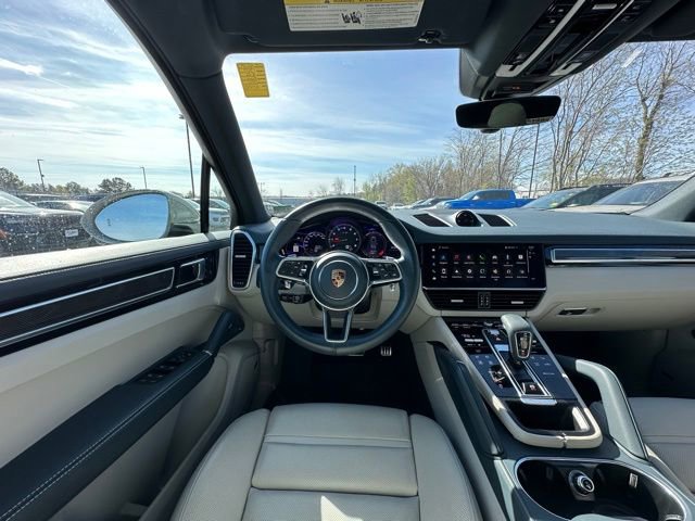 Used 2023 Porsche Cayenne S Platinum image 16