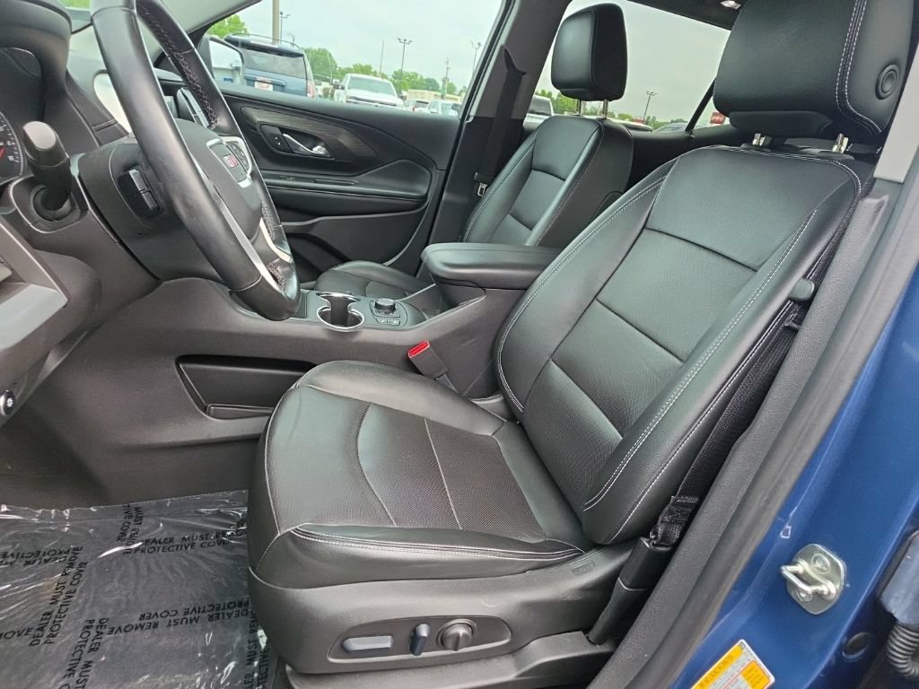 Used 2024 GMC Terrain SLT w/ Elevation Edition FWD image 20